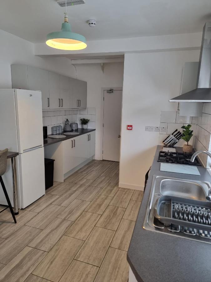 Stoke-on-Trent 23 Woodhouse 빌라 외부 사진