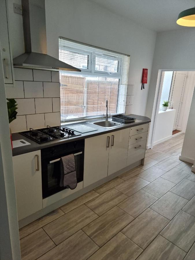 Stoke-on-Trent 23 Woodhouse 빌라 외부 사진